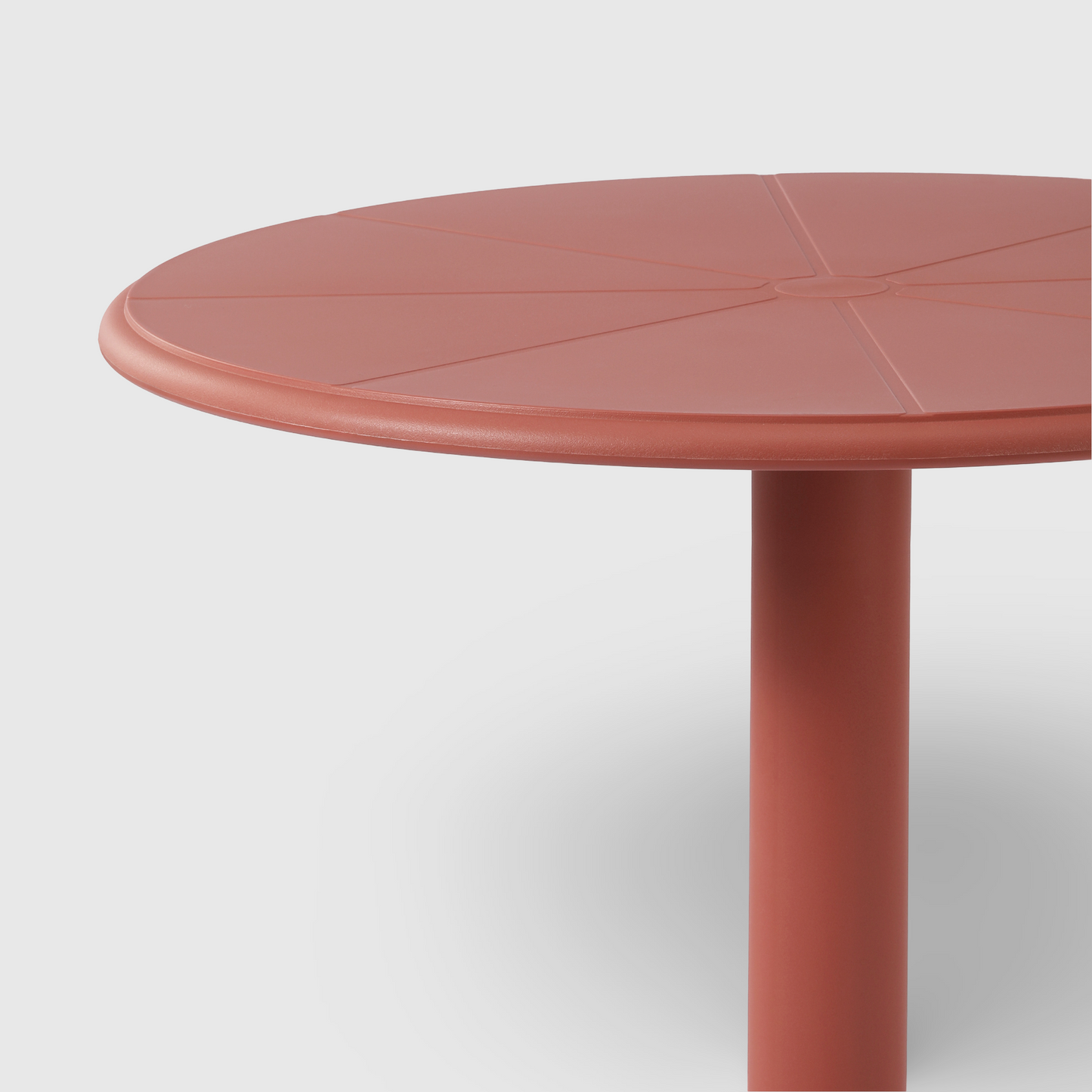 POLYTRENDS™ Copenhagen Solstråle All-Weather Indoor/Outdoor Round Bistro Table (23.5" Table Top)