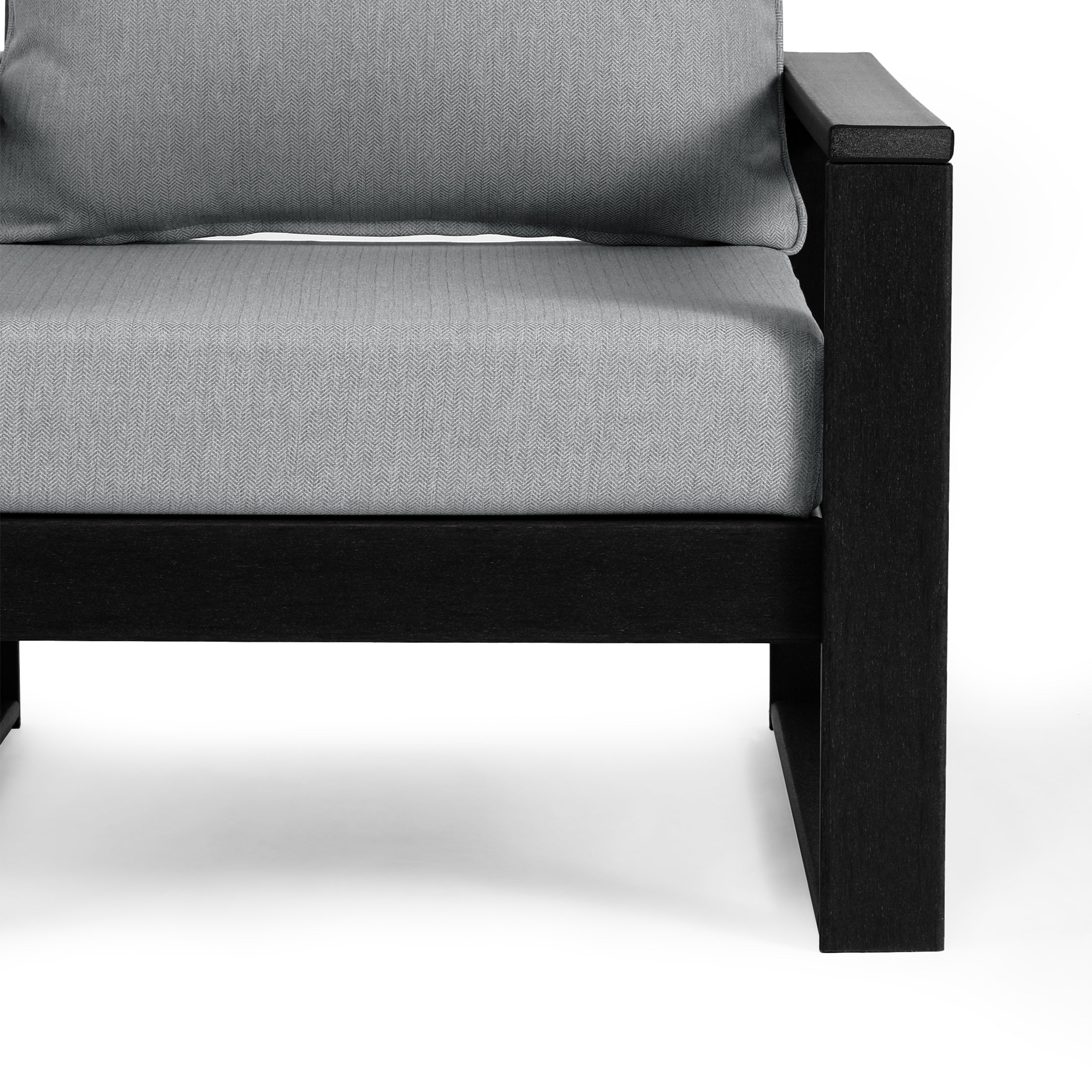 Signature All-Weather Outdoor Modular Patio Deep Seating Right Arm Chair (Right Arm Sectional Seat)