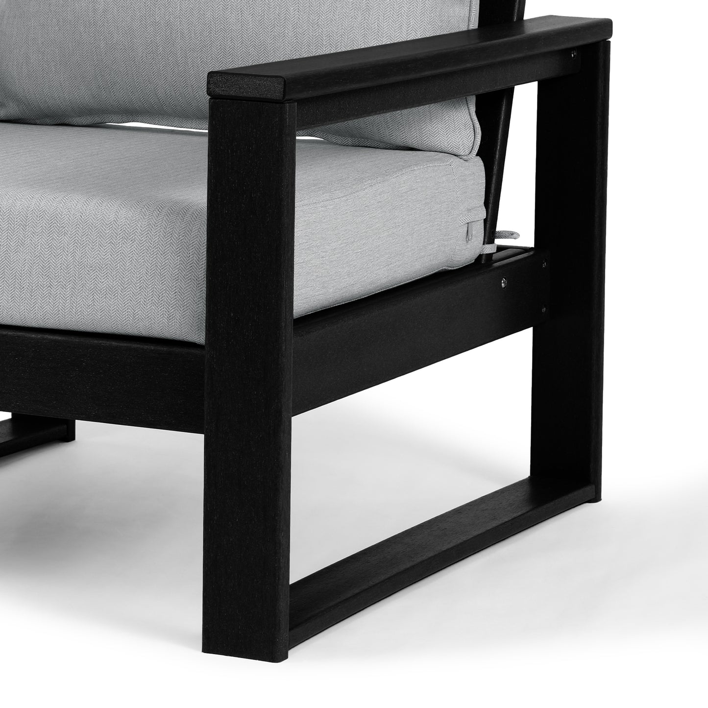 Signature All-Weather Outdoor Modular Patio Deep Seating Right Arm Chair (Right Arm Sectional Seat)