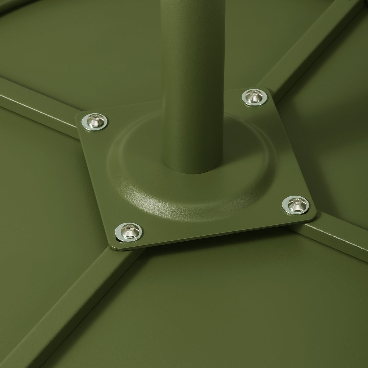 Polyform Round Bar Table