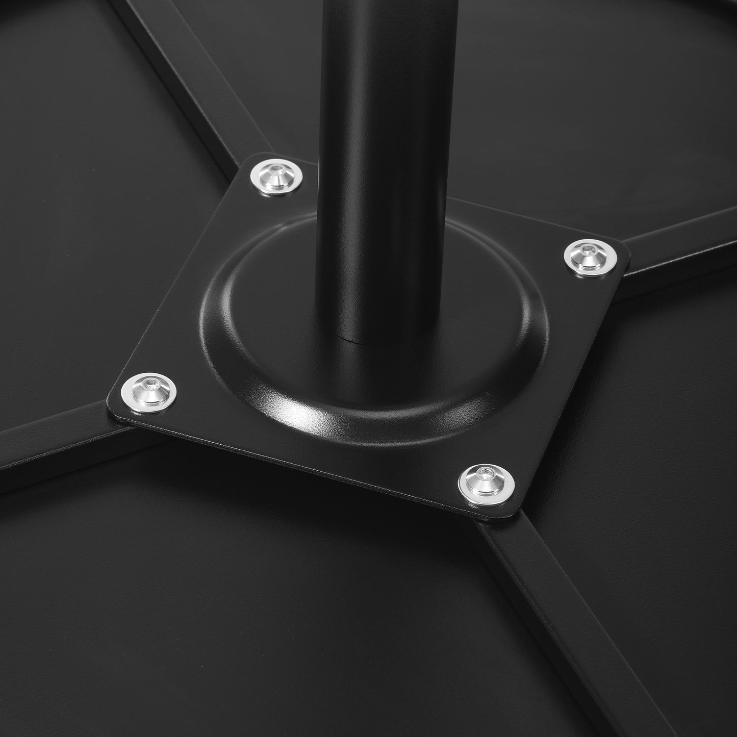 Polyform Round Bar Table