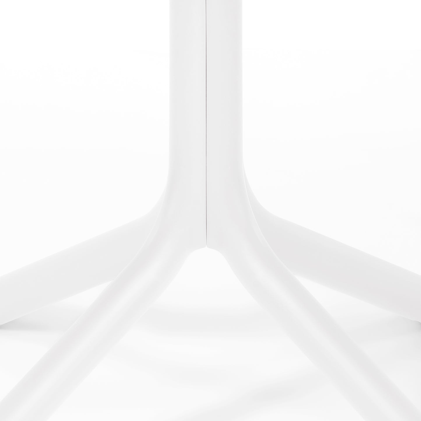 Polyform 31.5" Round Dining Table